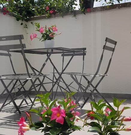 Il Cortile Segreto - Con Parcheggio Privato Lägenhet Lecce Exteriör bild