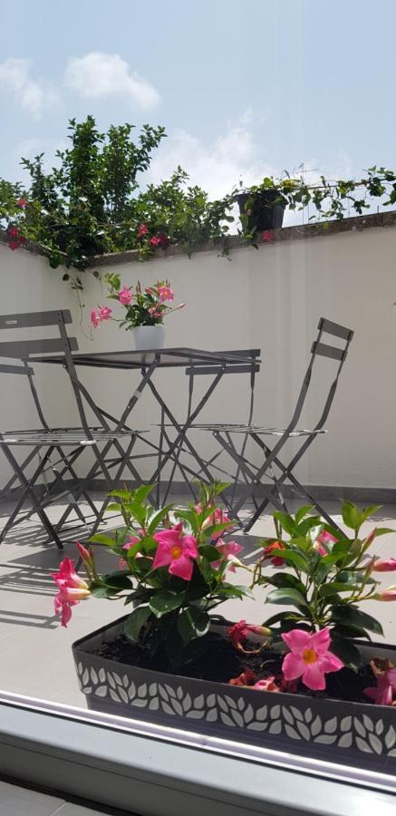 Il Cortile Segreto - Con Parcheggio Privato Lägenhet Lecce Exteriör bild
